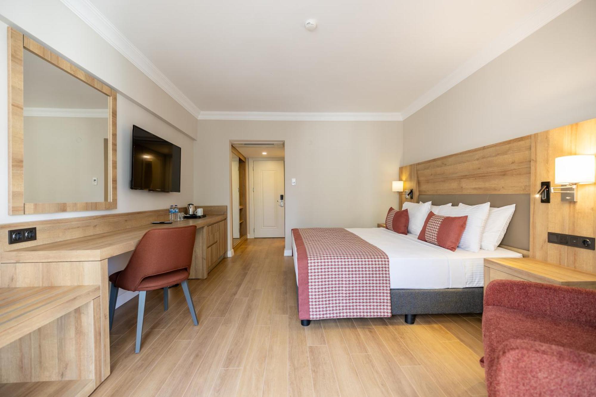 Proxima Otel 4*
