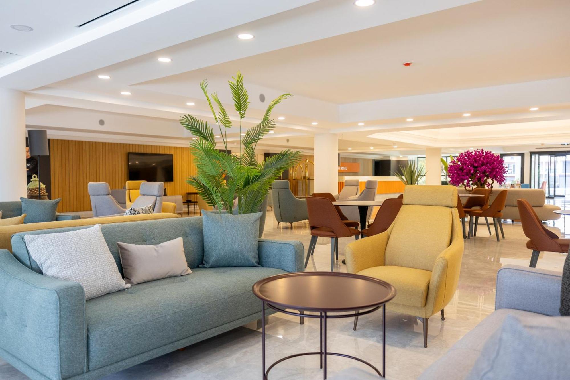 Hotel Proxima 4*